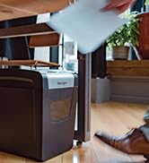 Kensington Shredder - OfficeAssist 10-Sheet Anti-Jam P4 Crosscut Security Shredder (K52075AM)