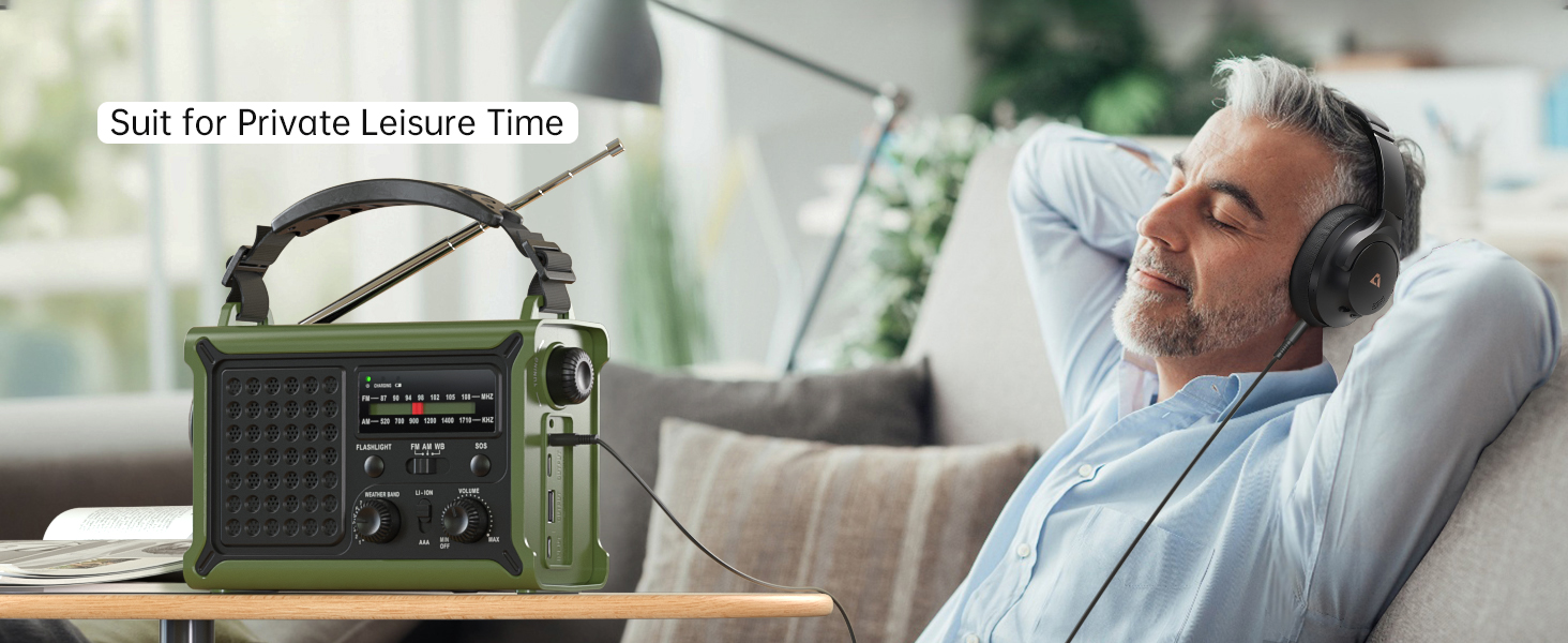 radio with headphone