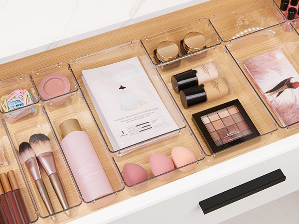 makeup organizer