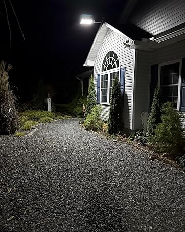 solar parking lot lights commercial