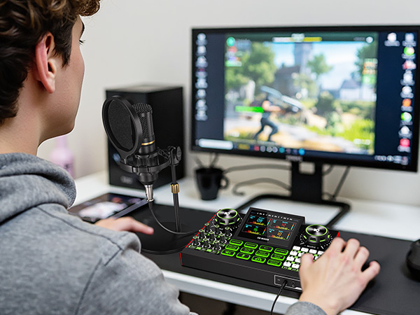 Podcast equipment bundle