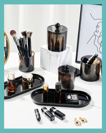 SheeChung black qtip holder