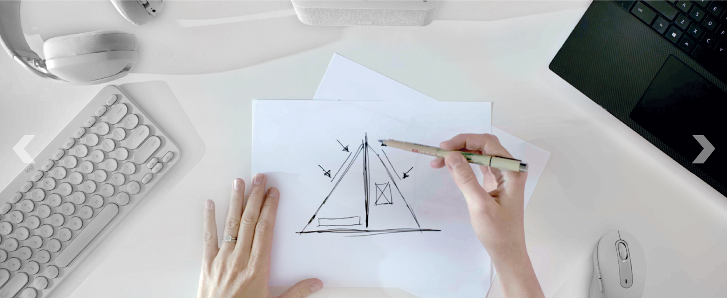 Front zoom of a desk