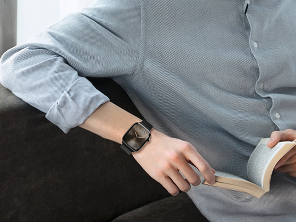 This elegant iWatch band is designed specifically for women/men,and perfect for dating and fitness