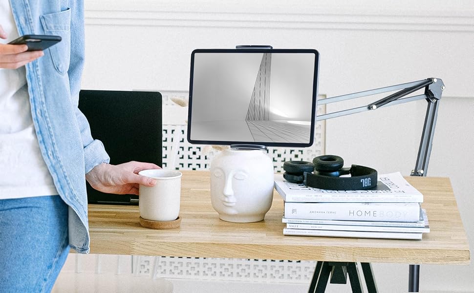 This Tablet Floor Stand is a product that balances convenience,flexibility and stability.