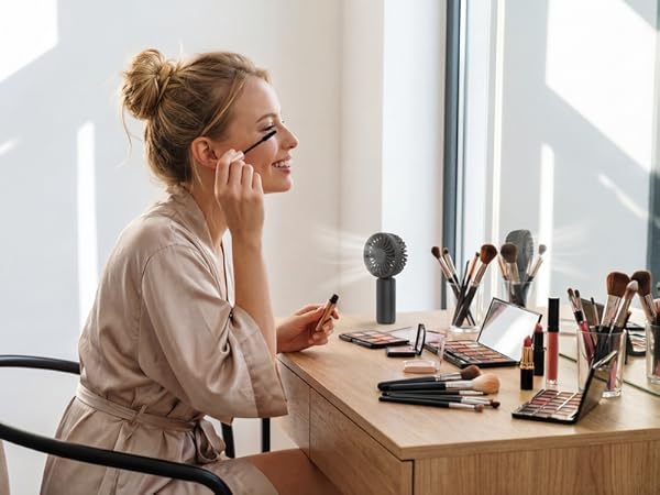 small eyelash fan for makeup drying mini portable lash fan for extensions women beauty accessories