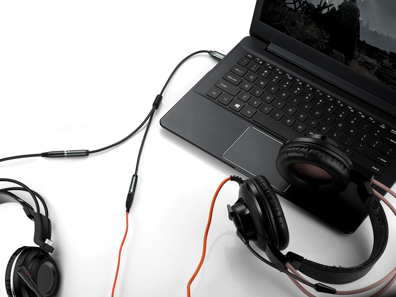 headphone splitter