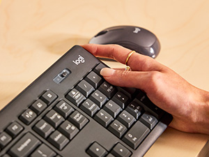 zoom of mk370 combo for business wireless keyboard and mouse