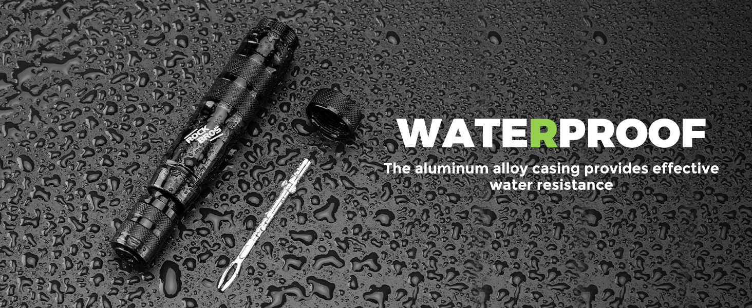 This picture introduces the product’s waterproof feature.