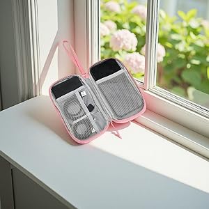 "Slim &amp; Sturdy Electronics Pouch" 