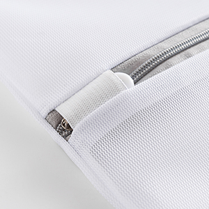 Auto-Lock Zippered