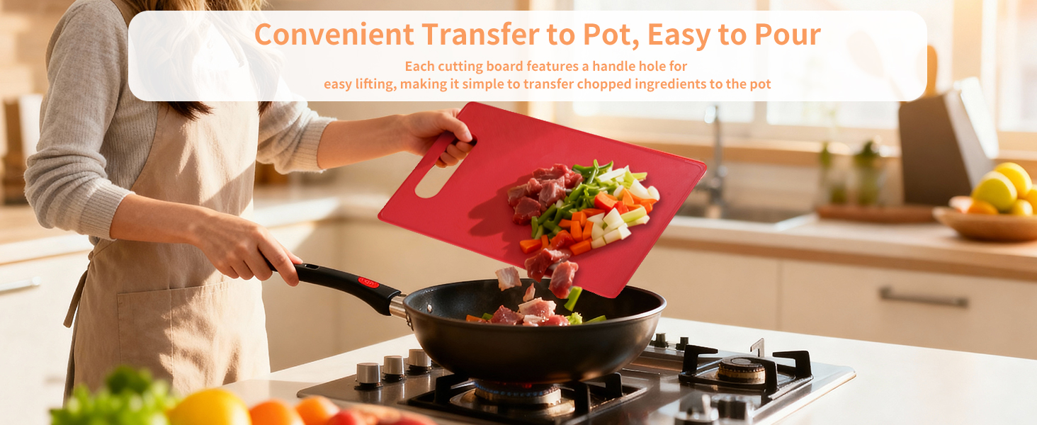 Plastic cutting board with handle hole, easy to lift and pour chopped ingredients into a pot.