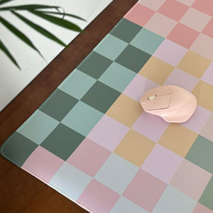 NON-SLIP DESK MAT