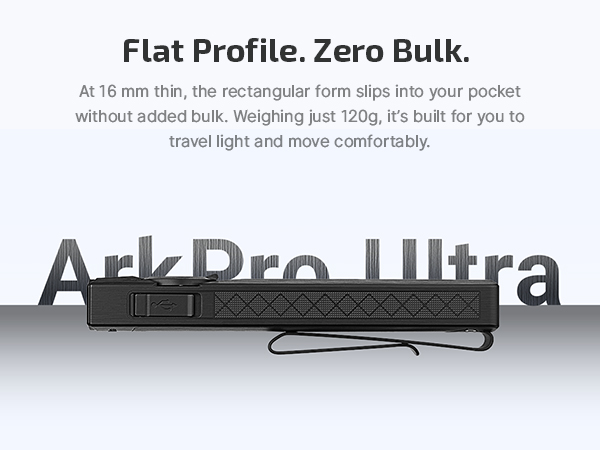 Flat and slim flashlight with a sturdy structure
