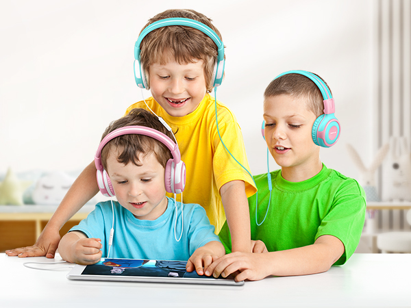 headphones with microphone for kids