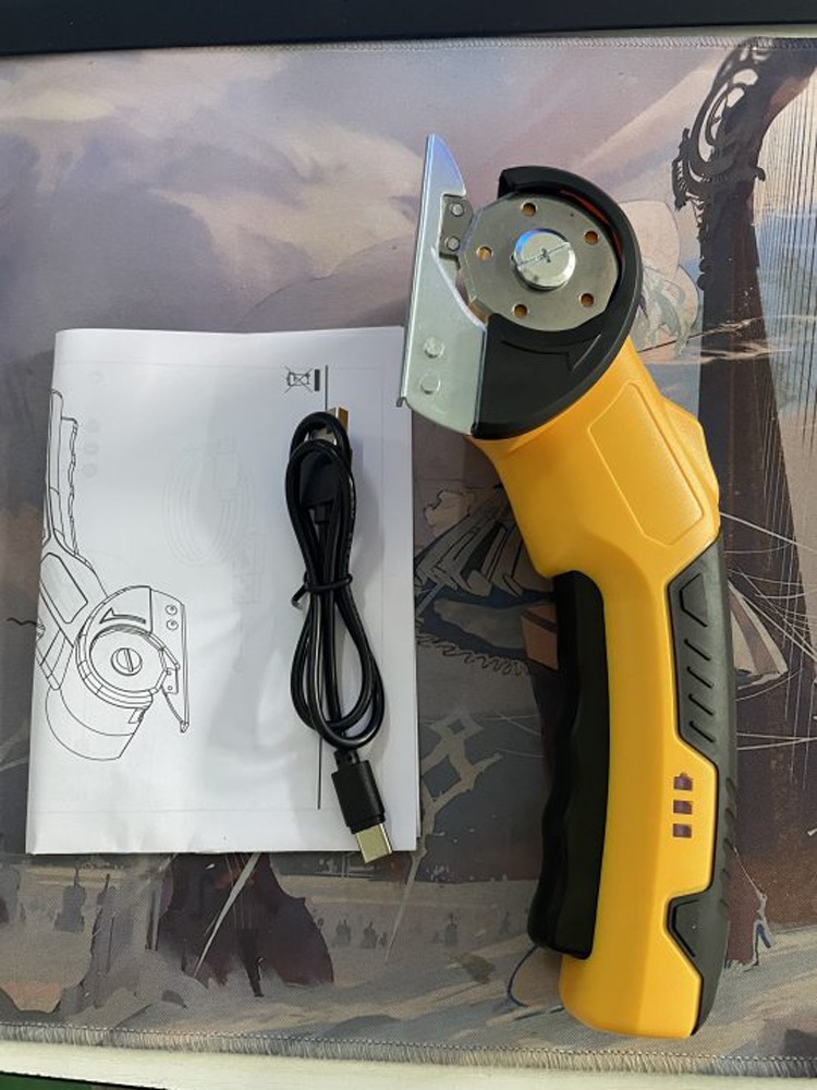 https://image.pushauction.com/0/0/ab47a440-c005-425d-aa9d-fbe41dd07e6e/bee115eb-eed1-4191-b2e4-0233c6dfc12a.jpg