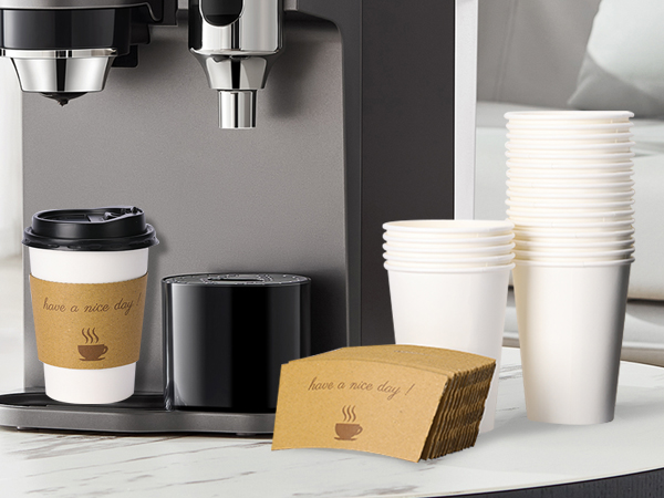 paper cups with lids