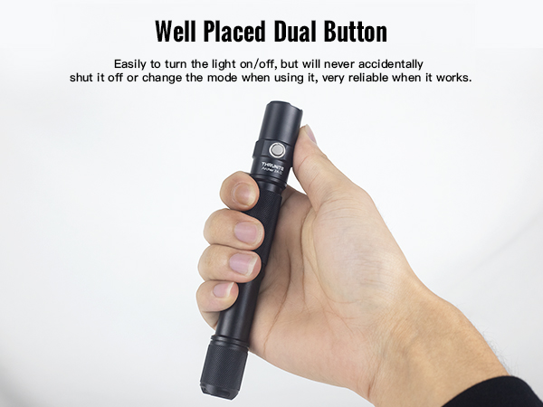 Well placed side switch flashlight