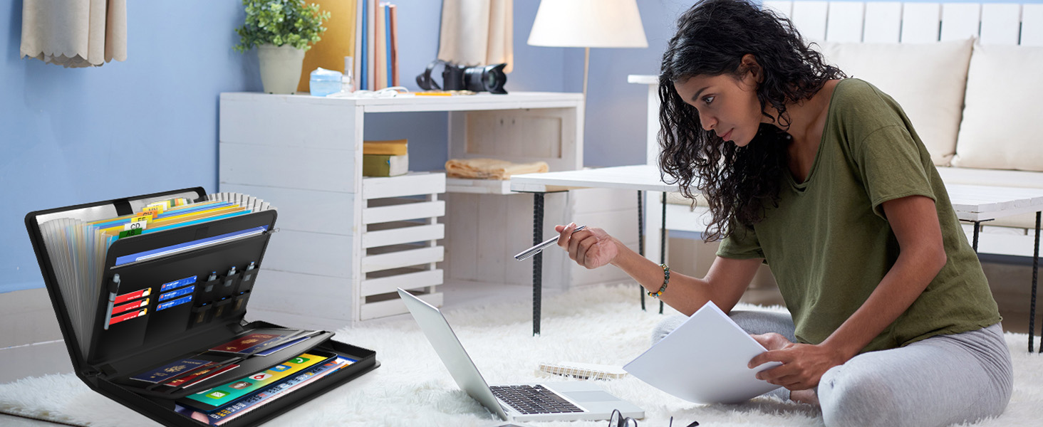 file folder with zipper