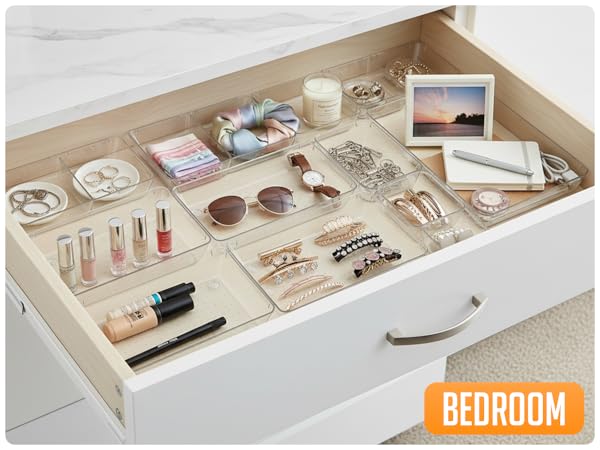 Bedroom organizer