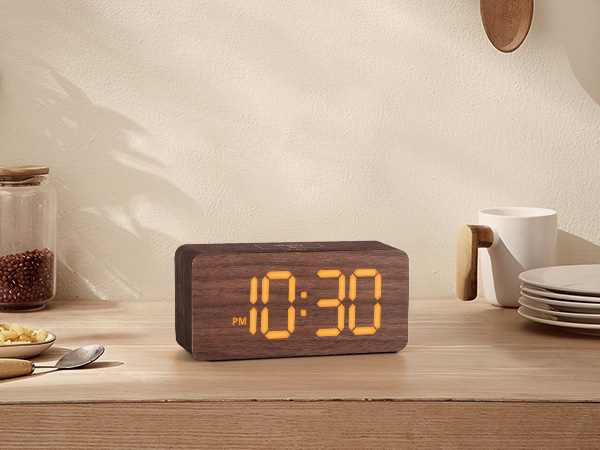 desk clocks for bedrooms