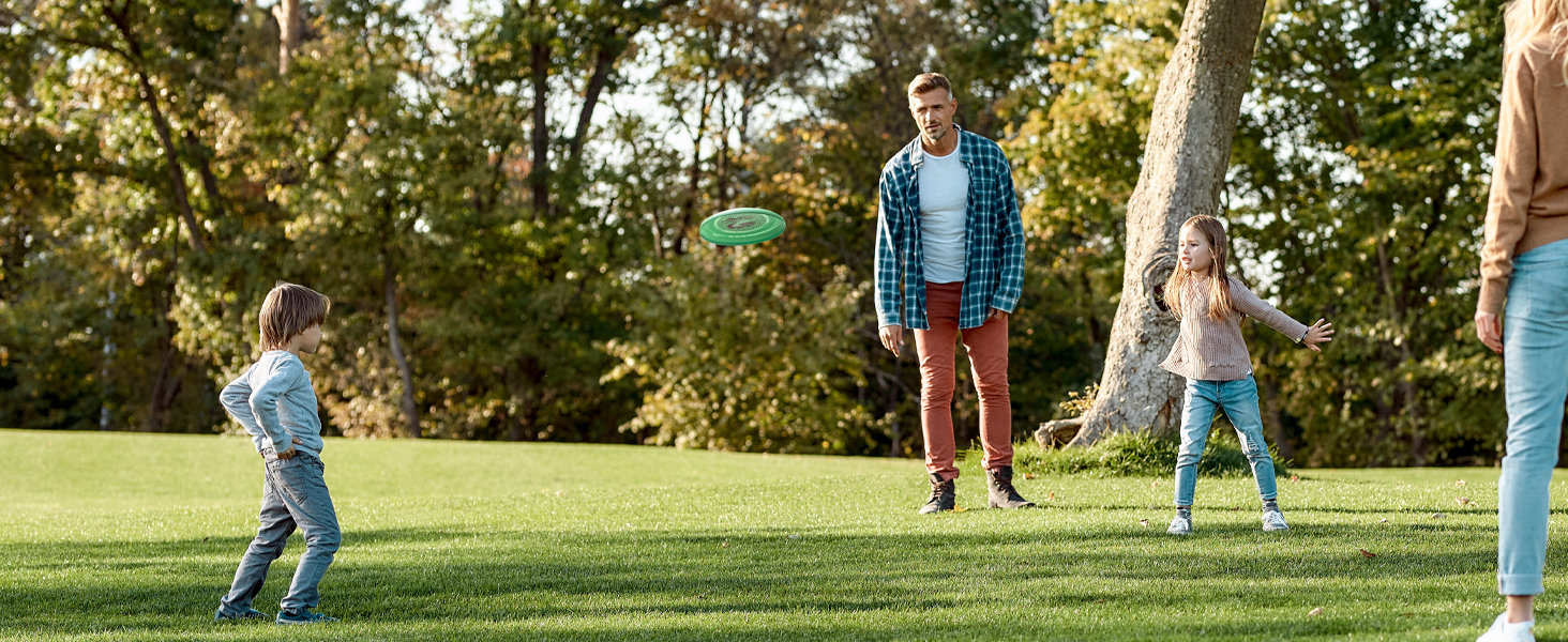 Wham-O Frisbee Go Flying Disc, 70g 9&amp;#34; Sport Disc for Kids and Adults Beginners