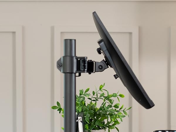 Single monitor pointing up