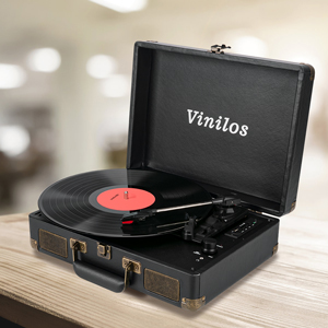 Retro bronze speakers bring upgraded sound