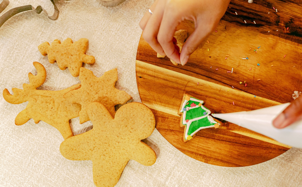 gingerbread cookie cutters