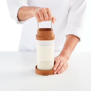 Lekue Nut Milk Maker - step 3