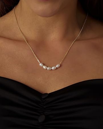 https://m.media-amazon.com/images/S/aplus-media-library-service-media/9bae8abd-96bb-4399-ba5e-58ef0cf5cd52.__CR160,0,1279,1601_PT0_SX362_V1___.jpg