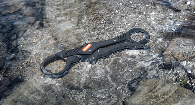 fish lip gripper