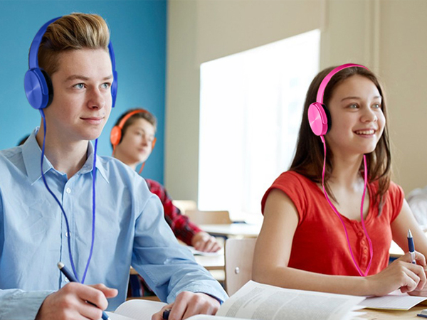 students headphones