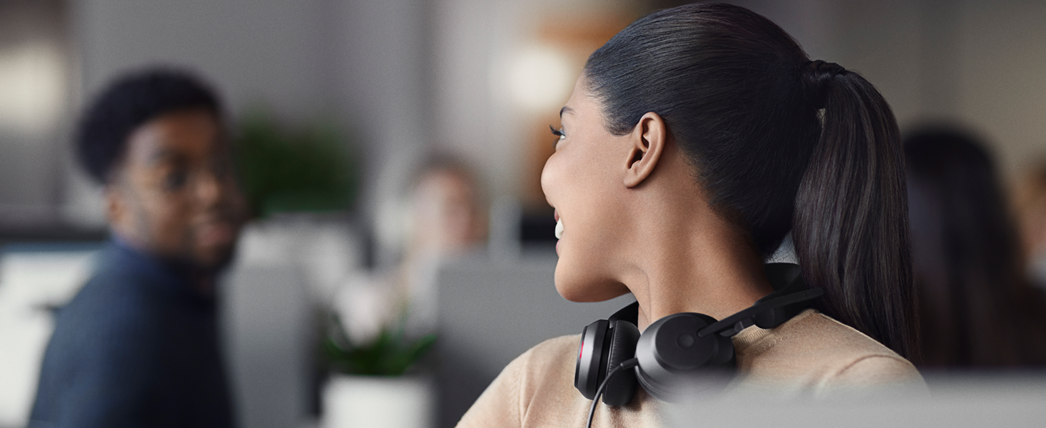 Works with all leading UC platforms, and is available in a Microsoft Teams-certified variant.