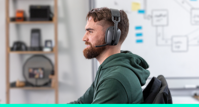 An angle zoom of a man wearing Zone Vibe 100 (Graphite)