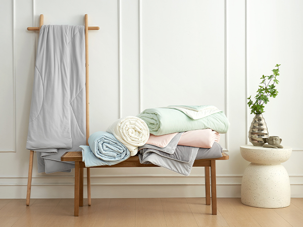 Cozy Bliss Cooling Comforter Breathable Lightweight Cooling Blankets