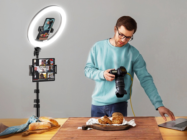 phone tripod with light