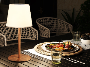 Outdoor table lamp