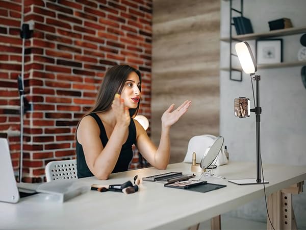 Video Conference Light for Self Broadcasting and Live Streaming