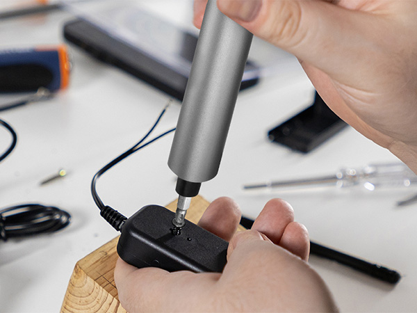 electric screwdriver