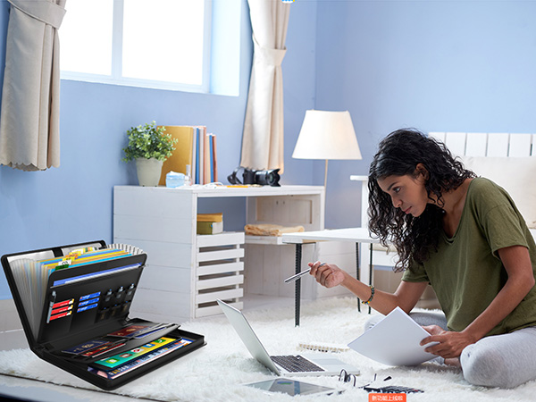 file folder with zipper