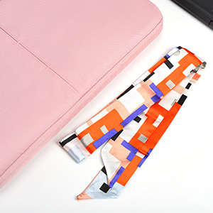 With Fashion Bow