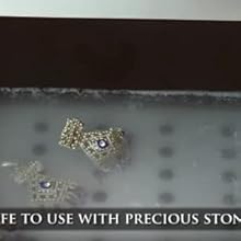 Cleans multiple items and precious stones