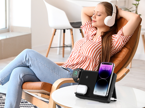wireless charging station for iphone samsung