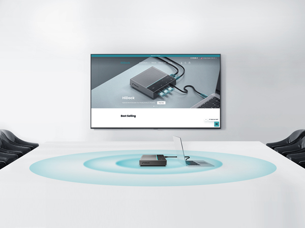 Conference speaker with microphone