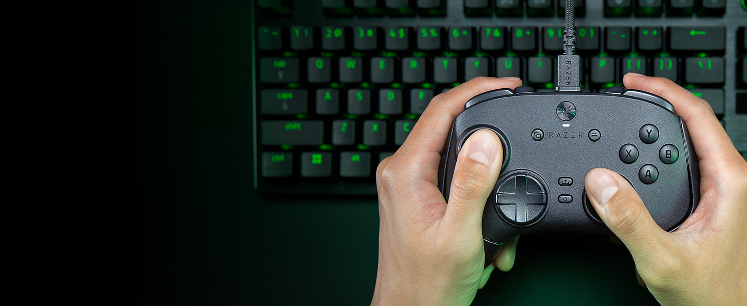 Experience zero hand fatigue with a form factor designed and refined with top esports players.