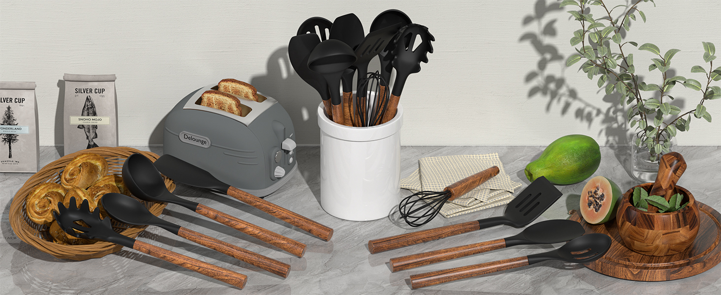 kitchen utensils 