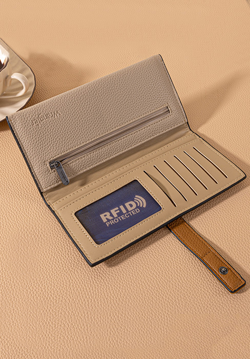 wallet for women