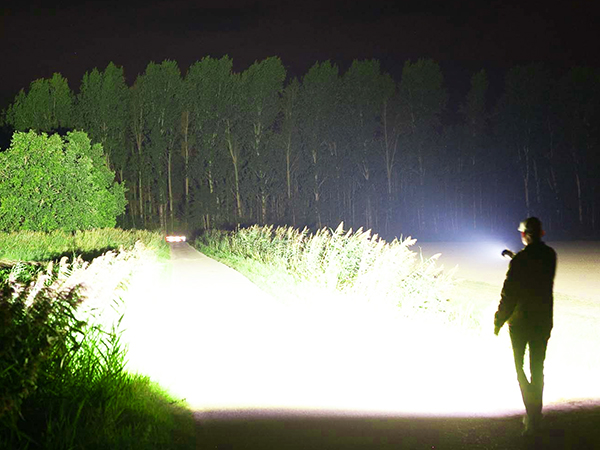 super bright flashlights