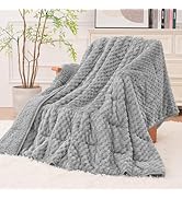 Super Fuzzy Soft Fleece Sherpa Weighted Blanket 15 lbs for Adults, 3D Imitation Turtle Shell Luxu...